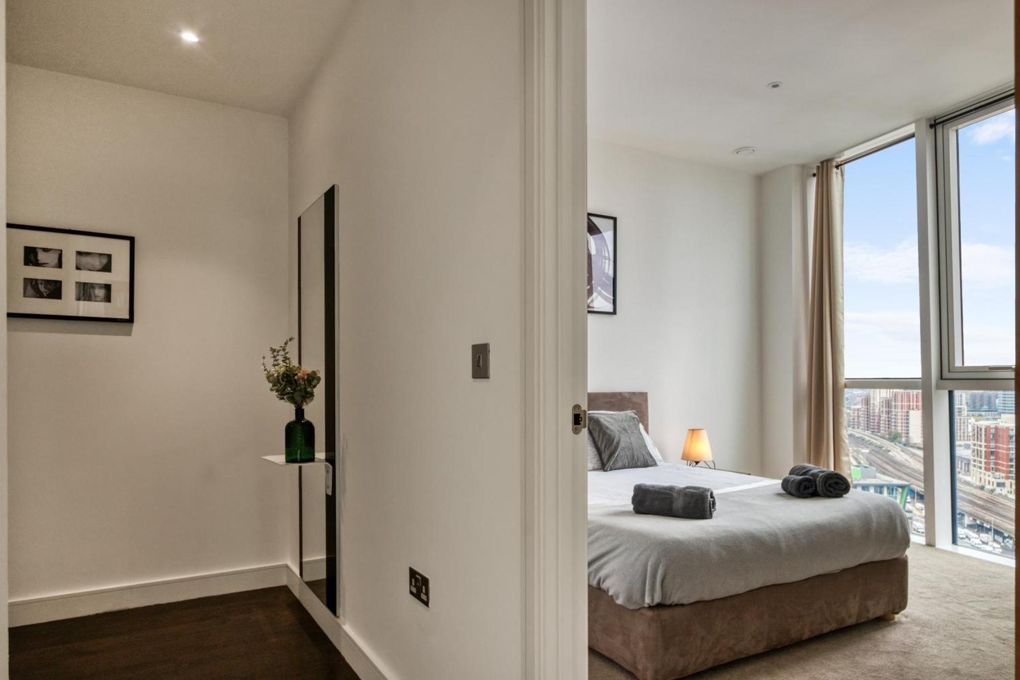 Stunning 360º View Luxurious Penthouse Apartment London Ngoại thất bức ảnh